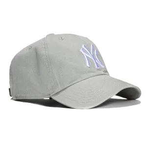 47 Brand New York Yankees Cleanup Adjustable Hat - Gray. White
