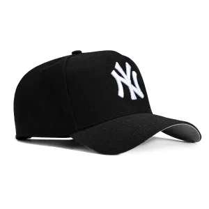 New Era 9Forty A-frame New York Yankees Snapback Hat - Black. White
