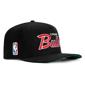 New Era 9Seventy Chicago Bulls Script Stretch-Snapback Hat - Black