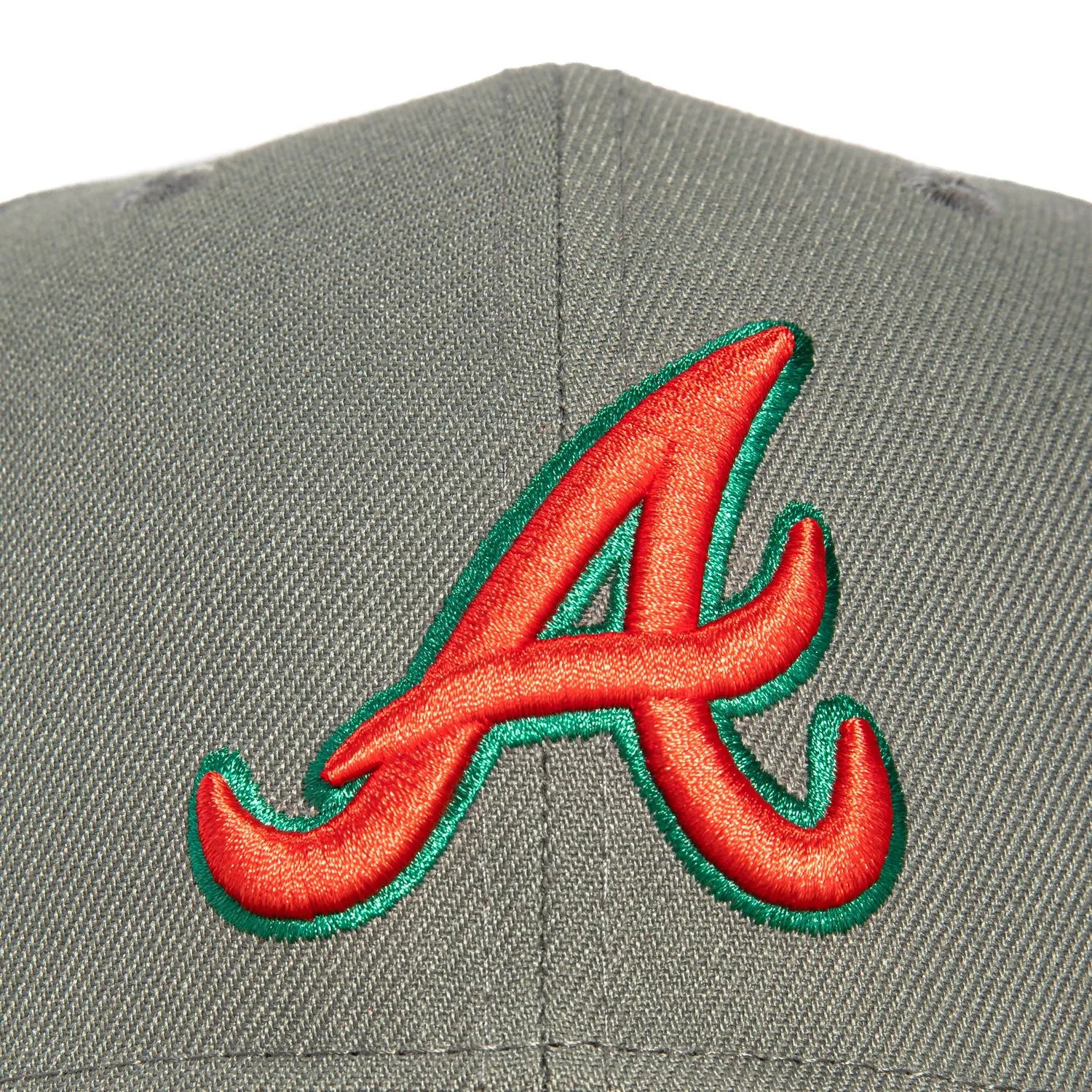 New Era 9Seventy Maxed Out Atlanta Braves Stretch-Snapback Hat - Graphite, Khaki